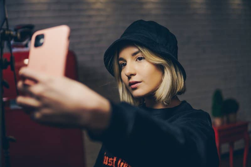 Su come scattare buoni selfie per Instagram