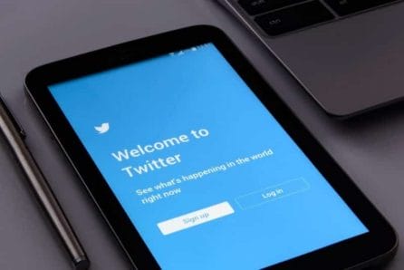 how to host a Twitter chat 