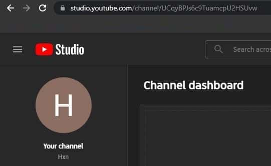 Accedi al tuo account YouTube Studio