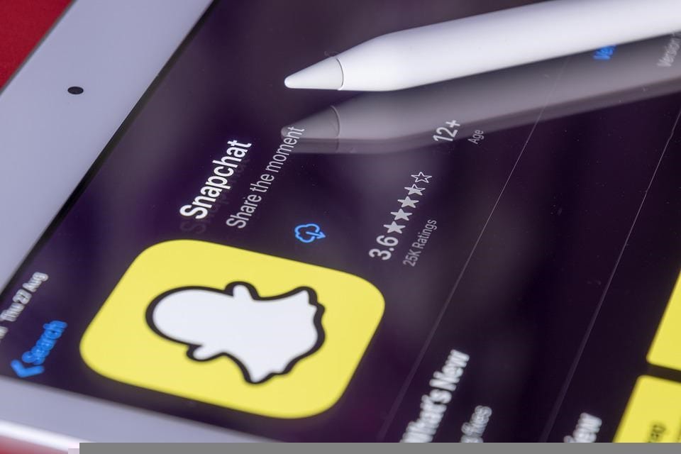 steps to disable Snapchat Spotlight